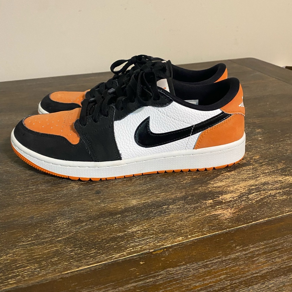 Jordan 1 low golf shoes Black and Orange color way in good condition!